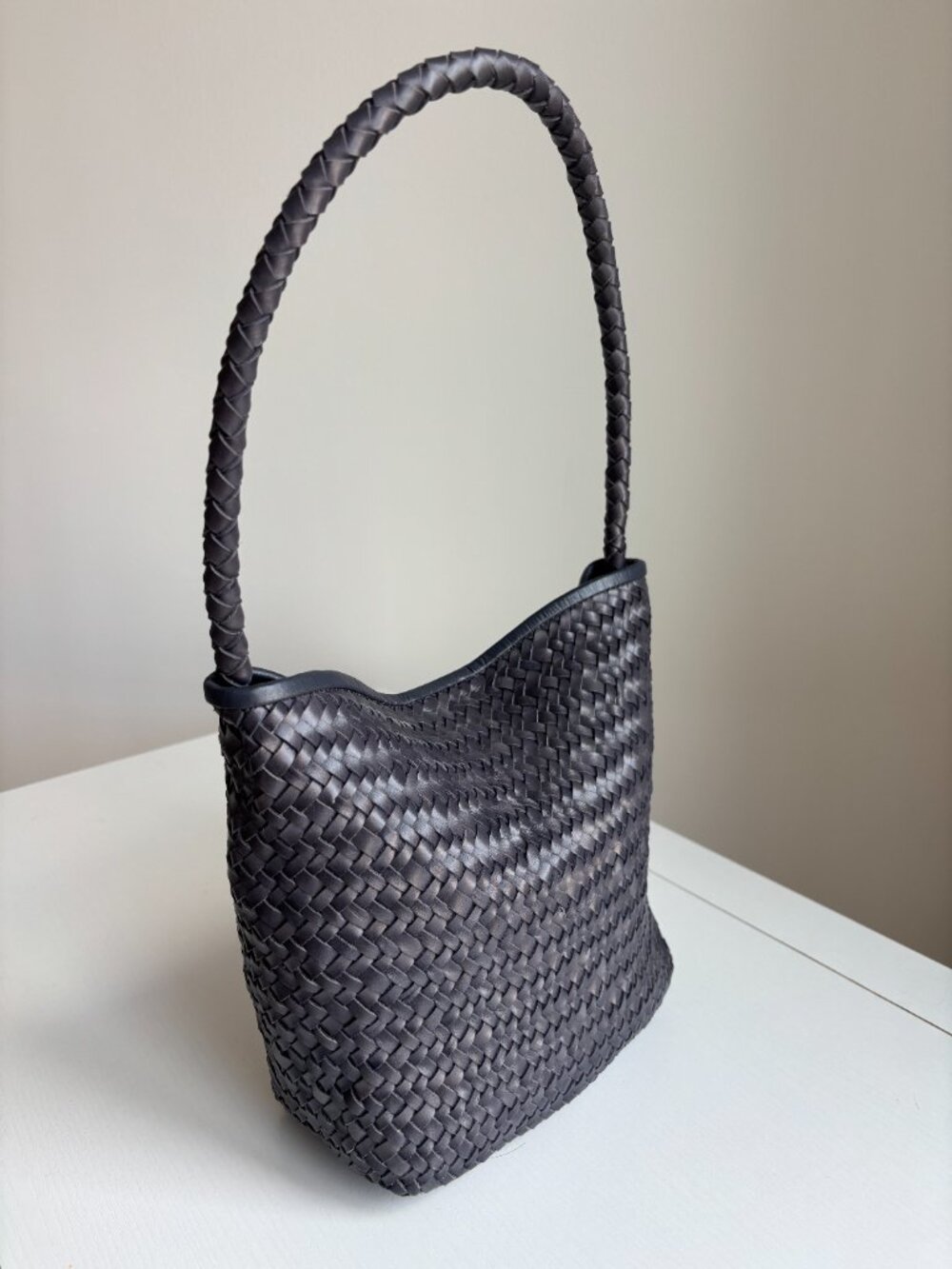 Madewell The Signature Woven Shoulder Bag - Picture 3 of 7